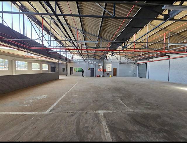 750M² WAREHOUSE TO LET IN BENROSE